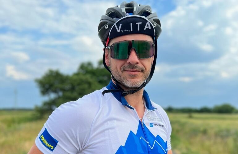 René Fichtner in Radfahr uniform.