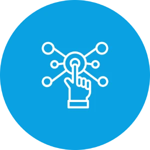 Hand zeigt auf vernetztes Symbol auf blauem Hintergrund