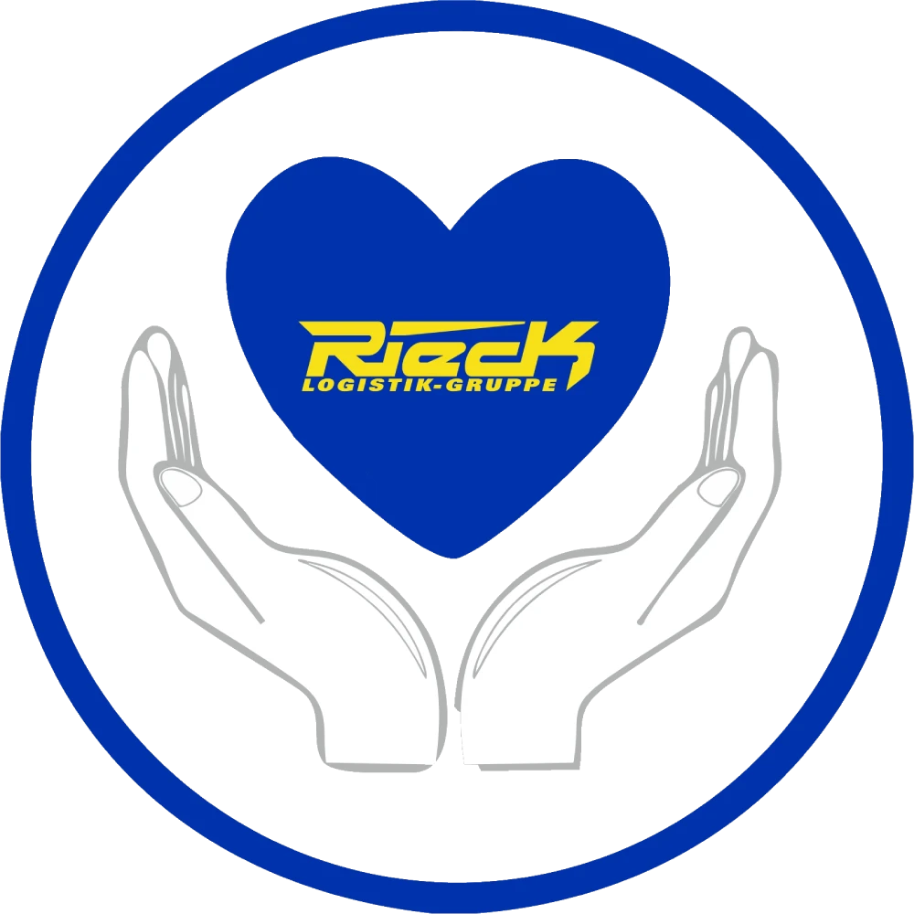 Zwei weiße Hände halten ein blaues Herz mit gelbem Schriftzug "Rieck Logistik-Gruppe" in einem blauen Kreis.